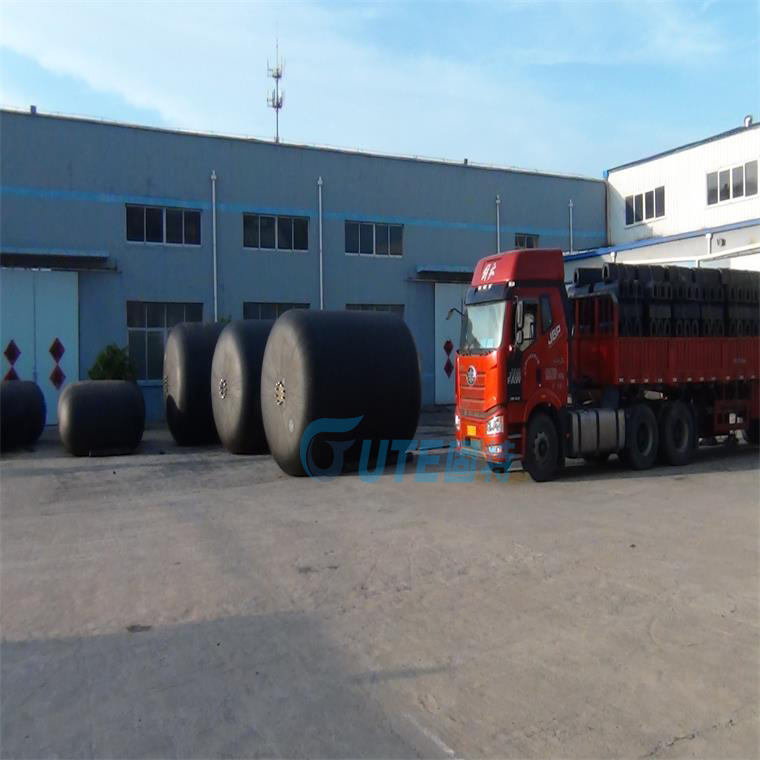 Qingdao Changhenggu wholesale quality durable anti - collision polyurethane fender