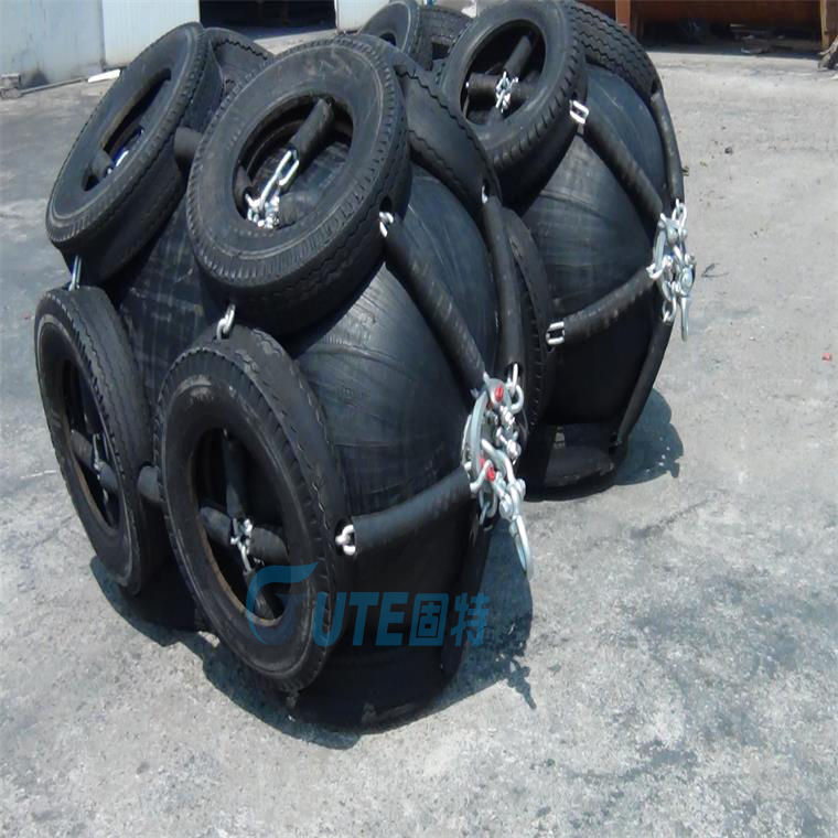 Tankers inflatable fender buffers are used by ships to rely on the ball