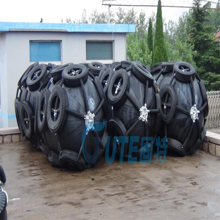 Marine rubber fender