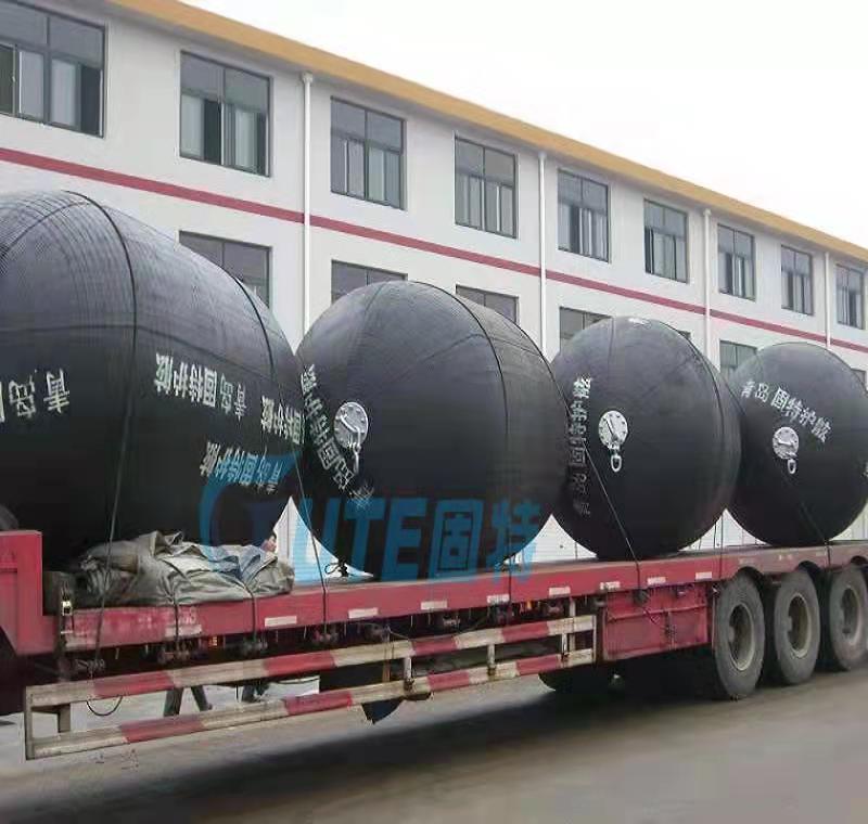 Qingdao manufacturers direct Marine rubber fender quality insurance premium